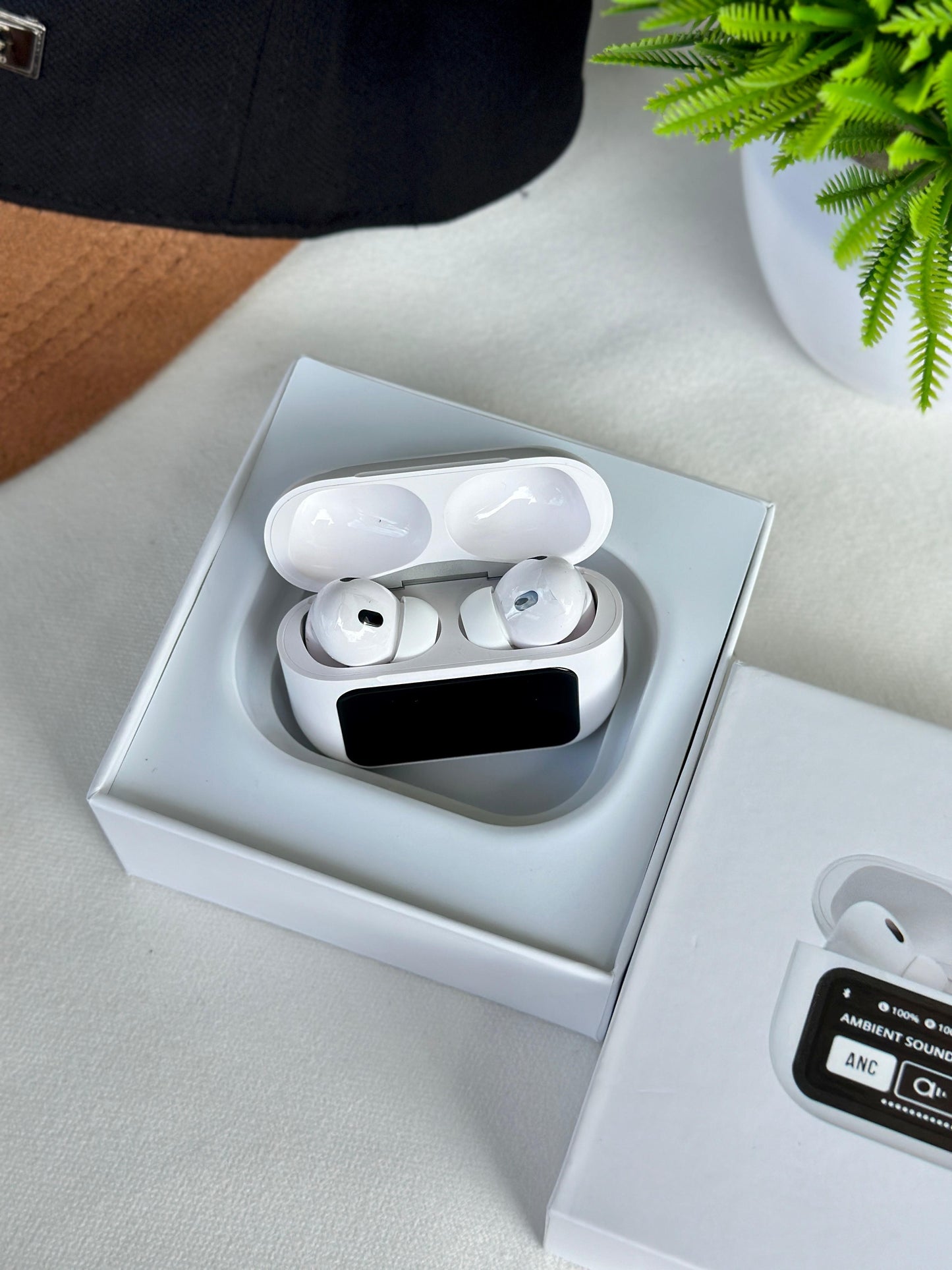 TRENDING MODEL DISP AIRPOD